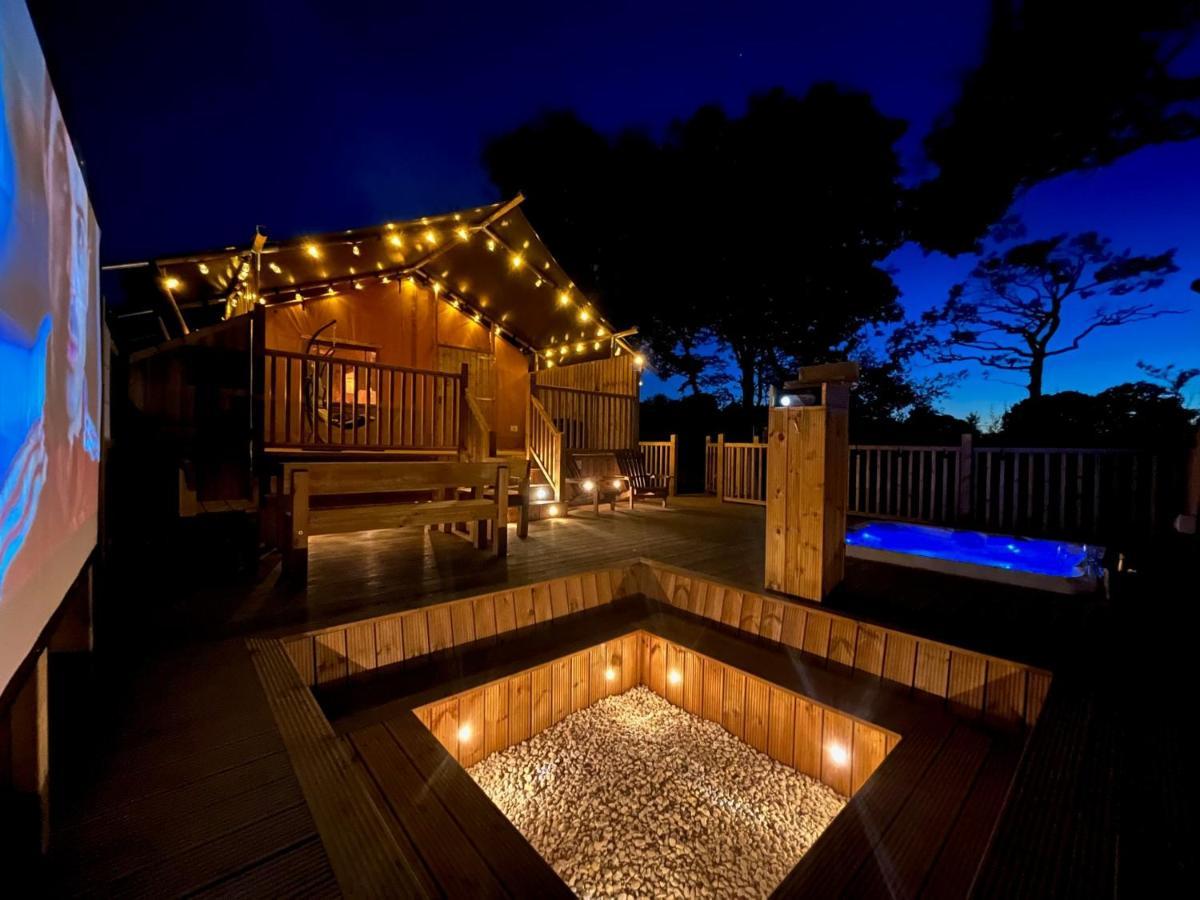 Aladdin Safari Tent Tenby Esterno foto